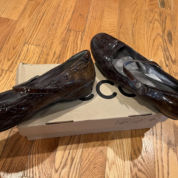 Ecco Mary Jane Grey Swirl Patent Leather Flats - size 39 EU - Picture 9 of 10